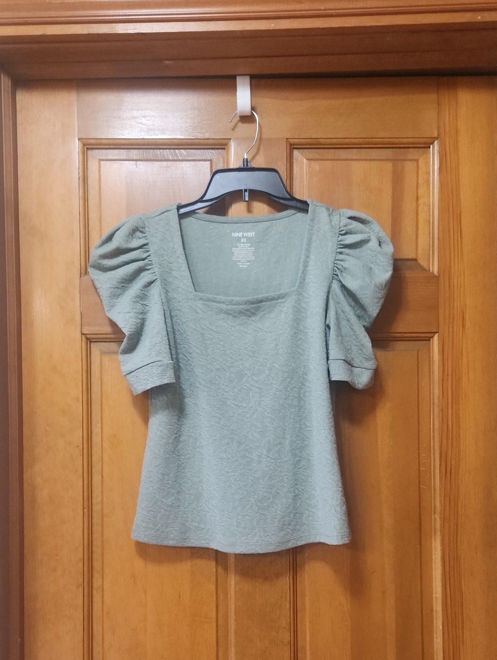Nine West Puff Sleeve Textured Square Neck Green Top, Women's Size XS, GUC